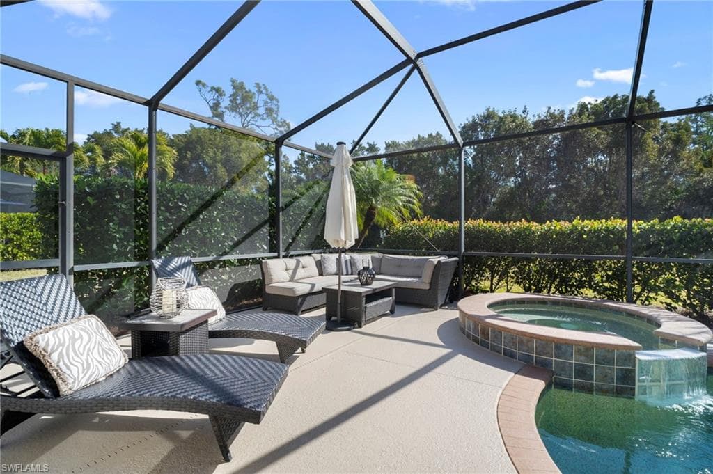 8088 Piedmont DR, NAPLES FL 34104-37