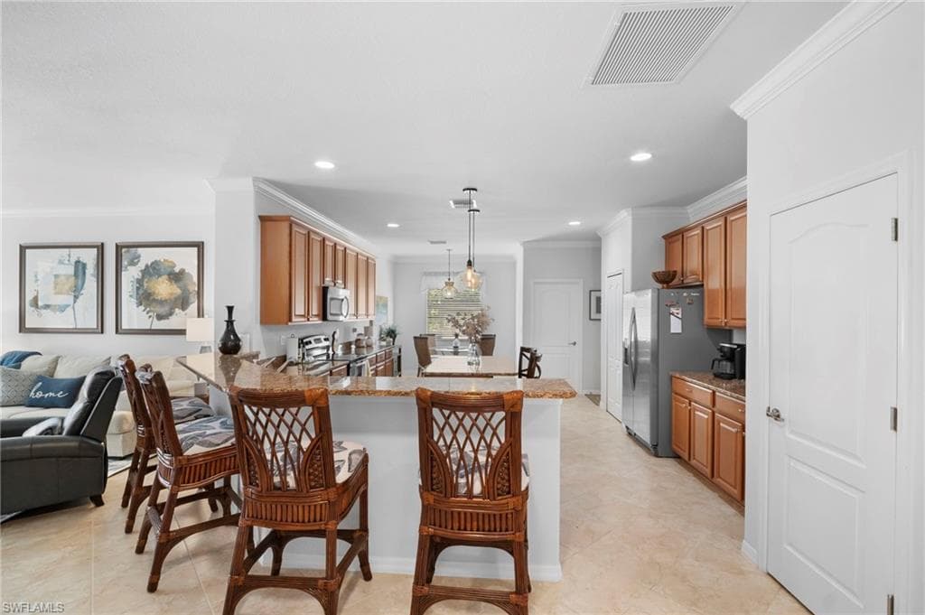 8088 Piedmont DR, NAPLES FL 34104-9