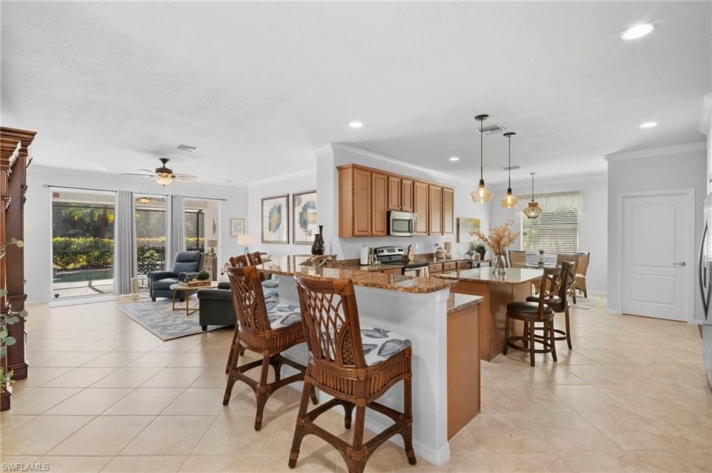 8088 Piedmont DR, NAPLES FL 34104-7