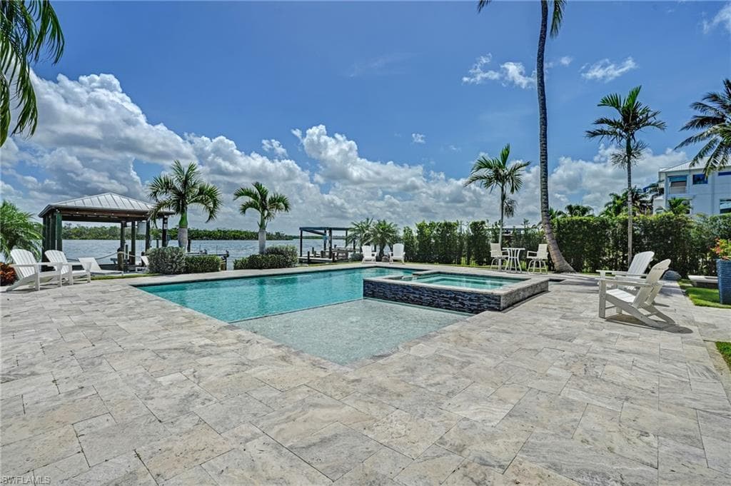 4031 Bayside RD, FORT MYERS BEACH FL 33931-32