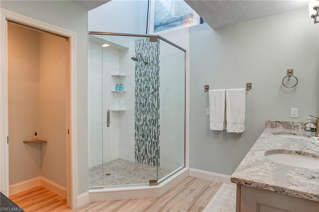 4031 Bayside RD, FORT MYERS BEACH FL 33931-20