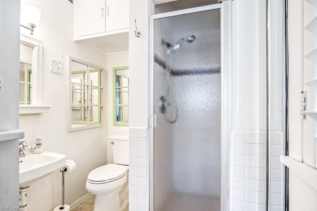 1012 Ridge ST, NAPLES FL 34103-9