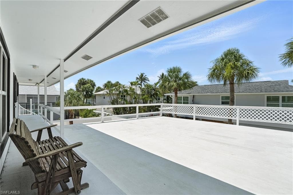 131 Bay Mar DR, FORT MYERS BEACH FL 33931-41