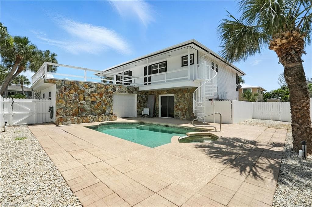 131 Bay Mar DR, FORT MYERS BEACH FL 33931-47