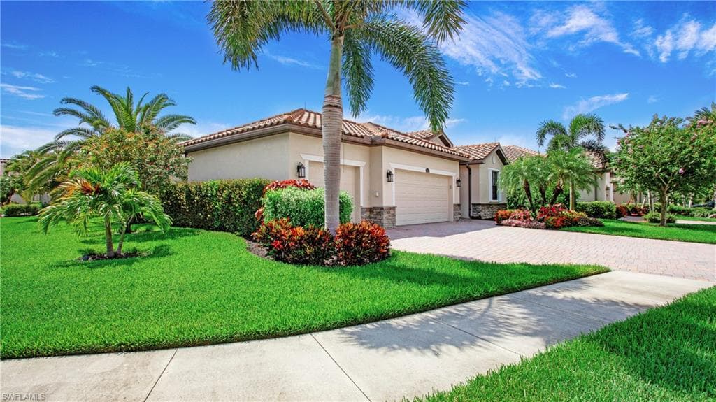 3668 Treasure Cove CT, NAPLES FL 34114-1