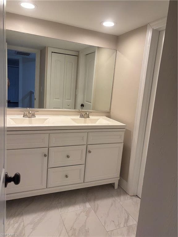 5245 Cedarbend DR # 4, FORT MYERS FL 33919-32