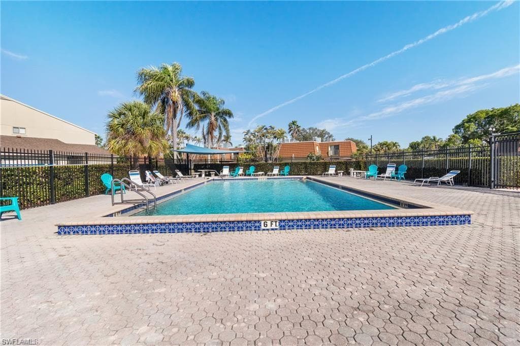 5245 Cedarbend DR # 4, FORT MYERS FL 33919-40