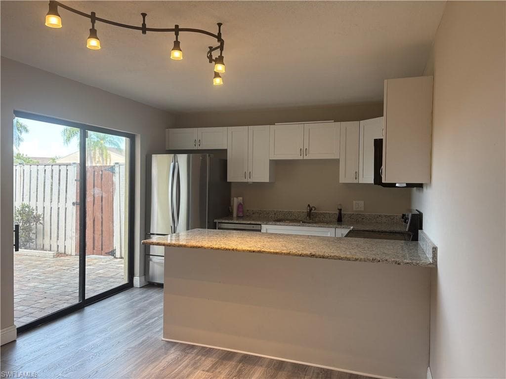 5245 Cedarbend DR # 4, FORT MYERS FL 33919-14