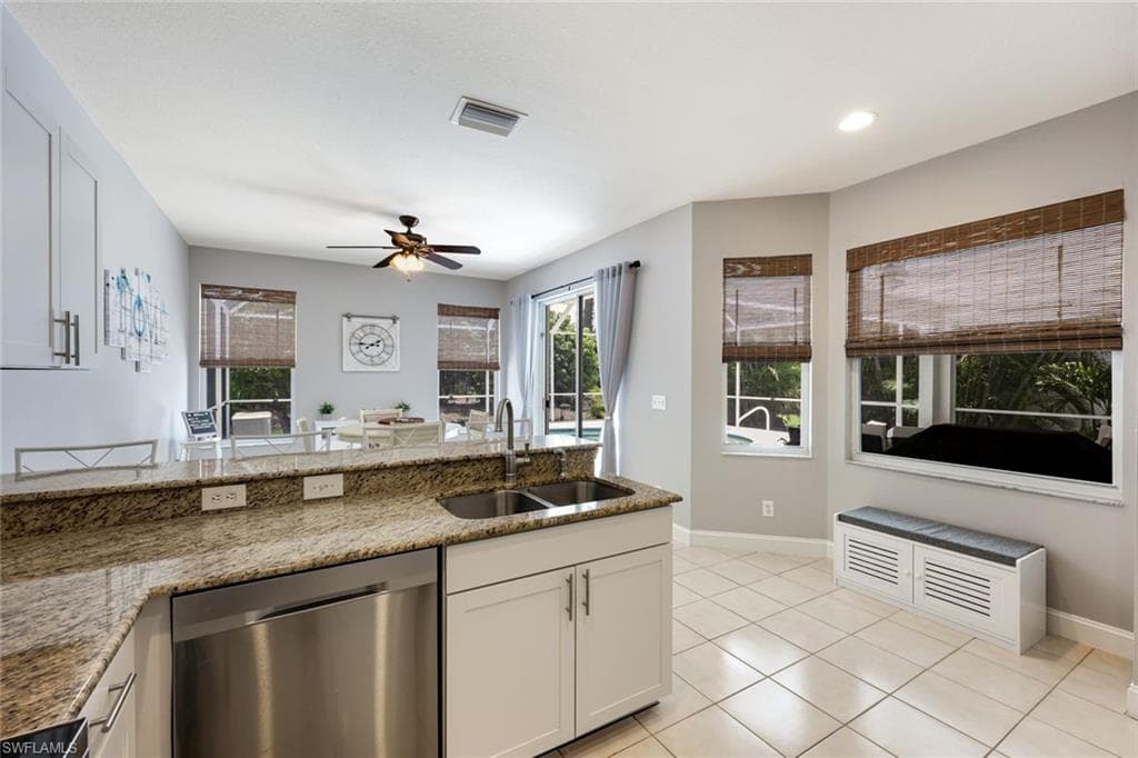 697 Crossfield CIR, NAPLES FL 34104-6