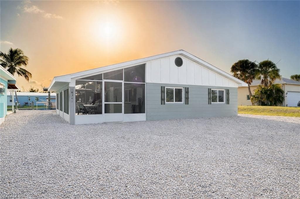 16341 Porto Bello ST-4