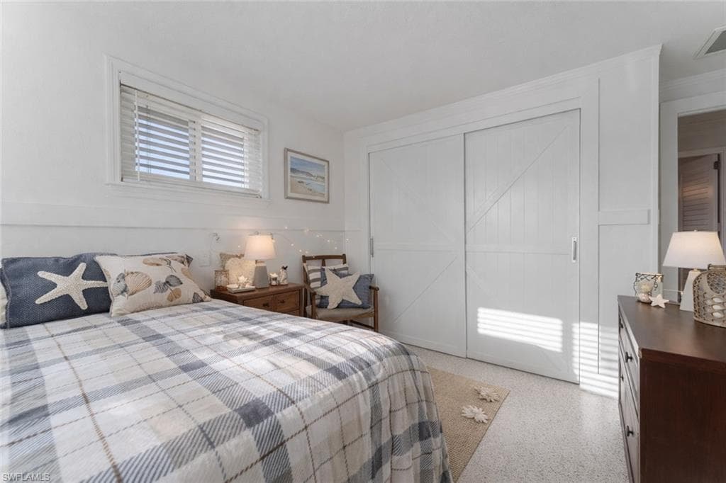 16341 Porto Bello ST-18