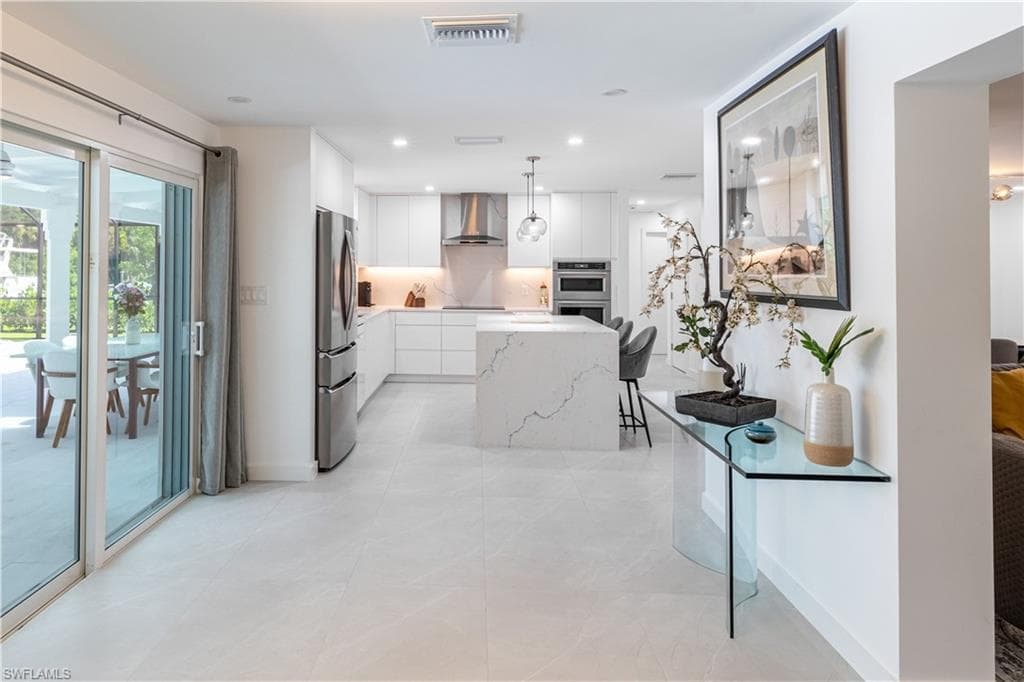 1575 Osprey AVE, NAPLES FL 34102-7