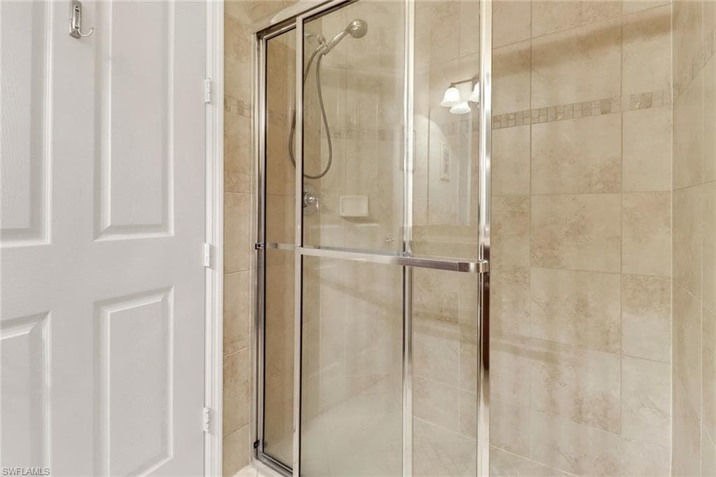 6526 Monterey PT # 102, NAPLES FL 34105-21