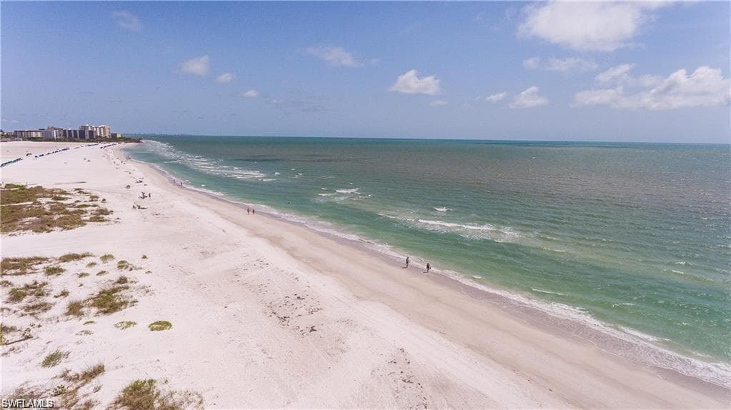 96 Hercules DR, FORT MYERS BEACH FL 33931-30