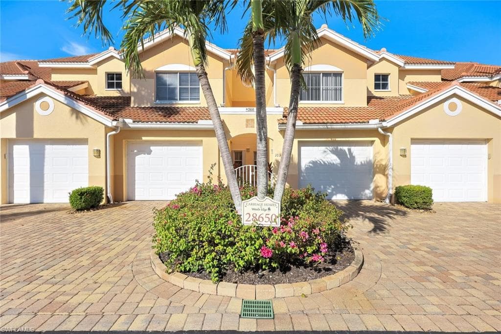 28650 Carriage Home DR # 103, BONITA SPRINGS FL 34134-1