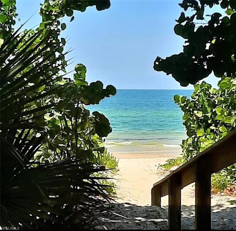 1260 26th AVE N, NAPLES FL 34103-17