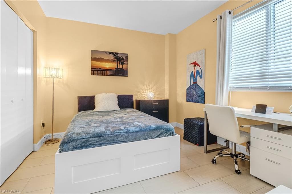 3000 Oasis Grand BLVD # 2205, FORT MYERS FL 33916-21