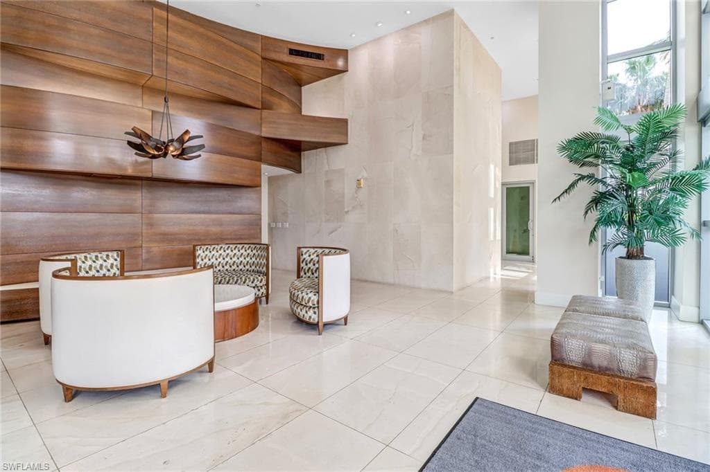 3000 Oasis Grand BLVD # 2205, FORT MYERS FL 33916-32