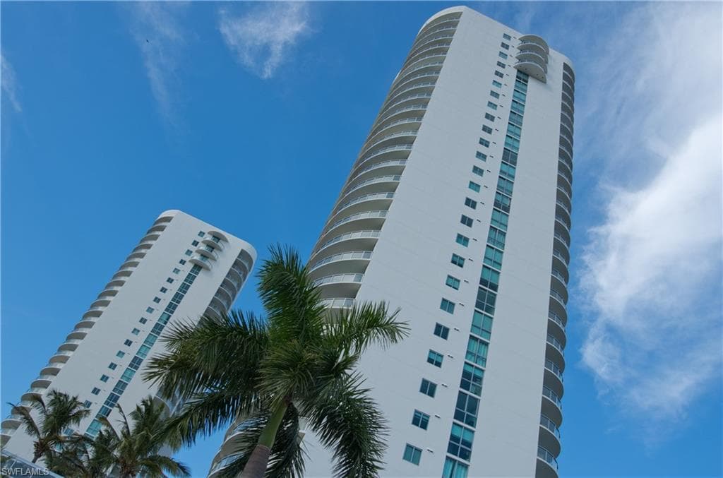 3000 Oasis Grand BLVD # 2205, FORT MYERS FL 33916-40