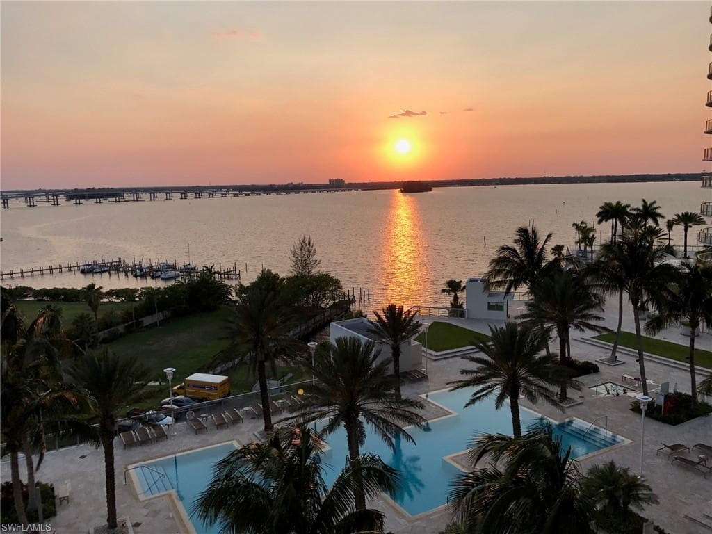 3000 Oasis Grand BLVD # 2205, FORT MYERS FL 33916-36