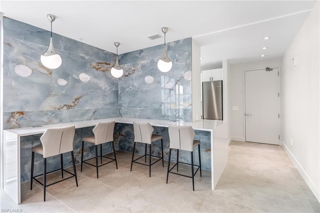 3000 Oasis Grand BLVD # 2205, FORT MYERS FL 33916-30