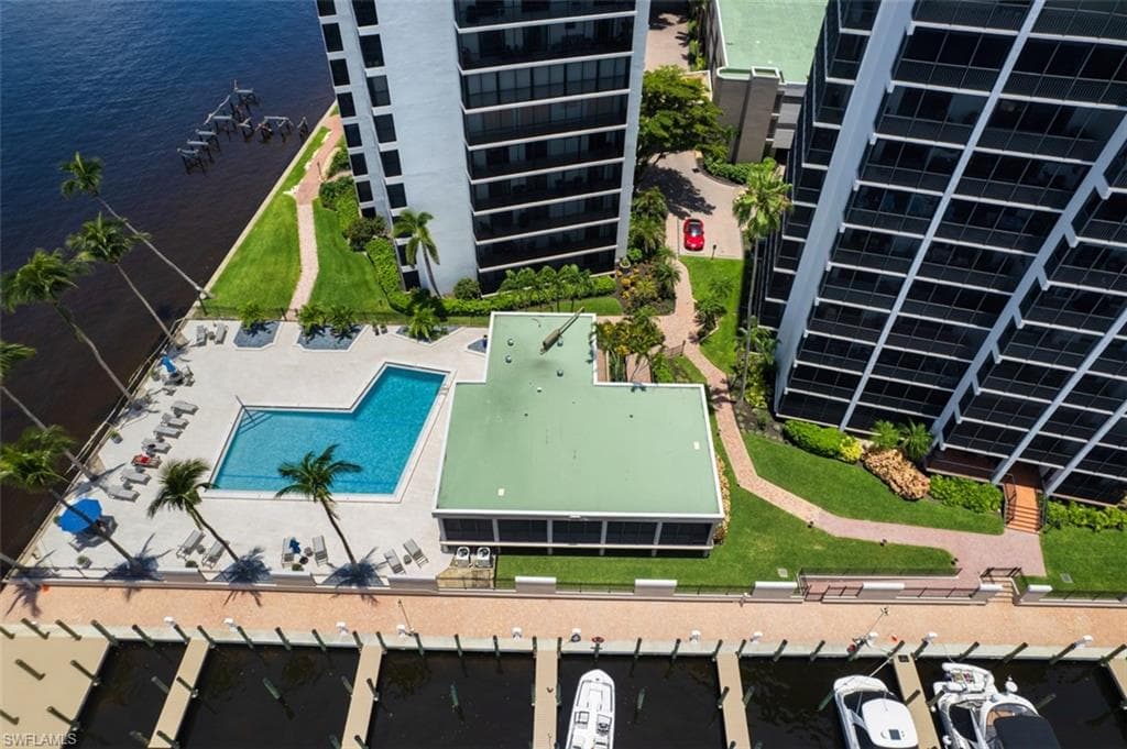 1900 Virginia AVE # 102, FORT MYERS FL 33901-4