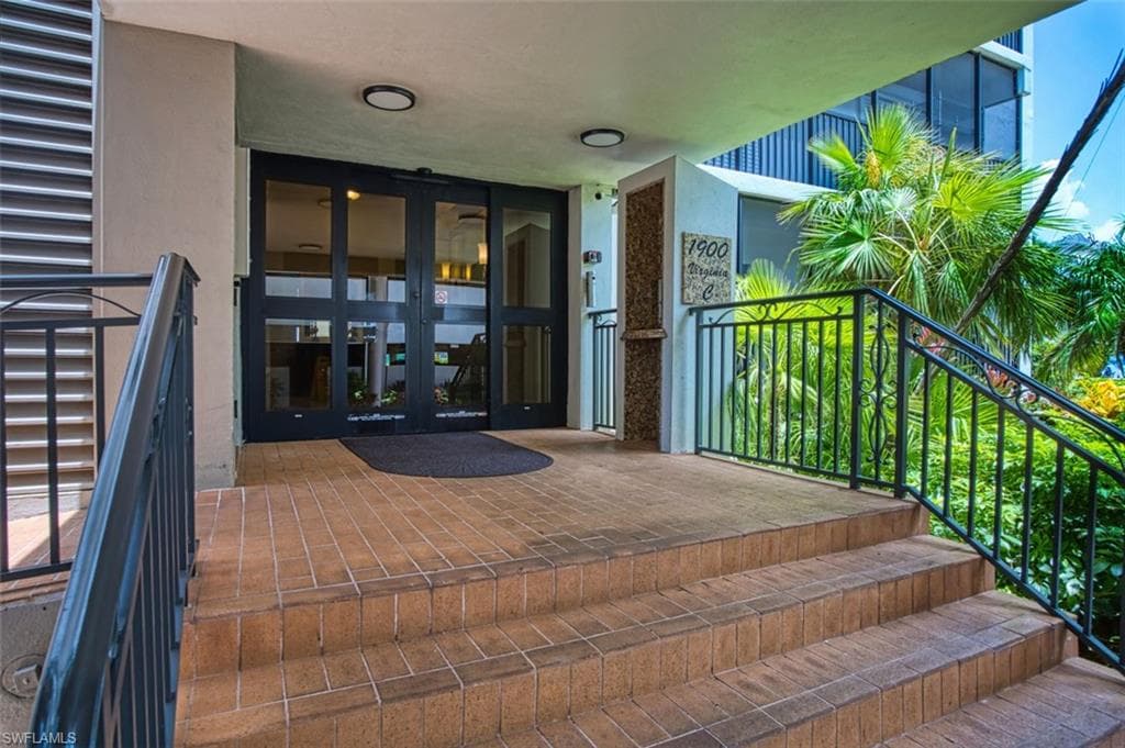 1900 Virginia AVE # 102, FORT MYERS FL 33901-7