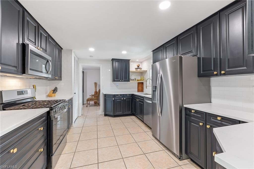 170 5th ST, NAPLES FL 34113-2