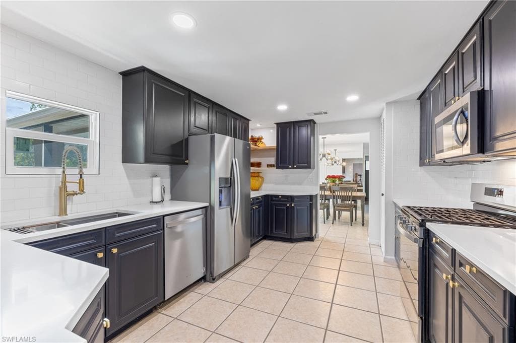 170 5th ST, NAPLES FL 34113-3