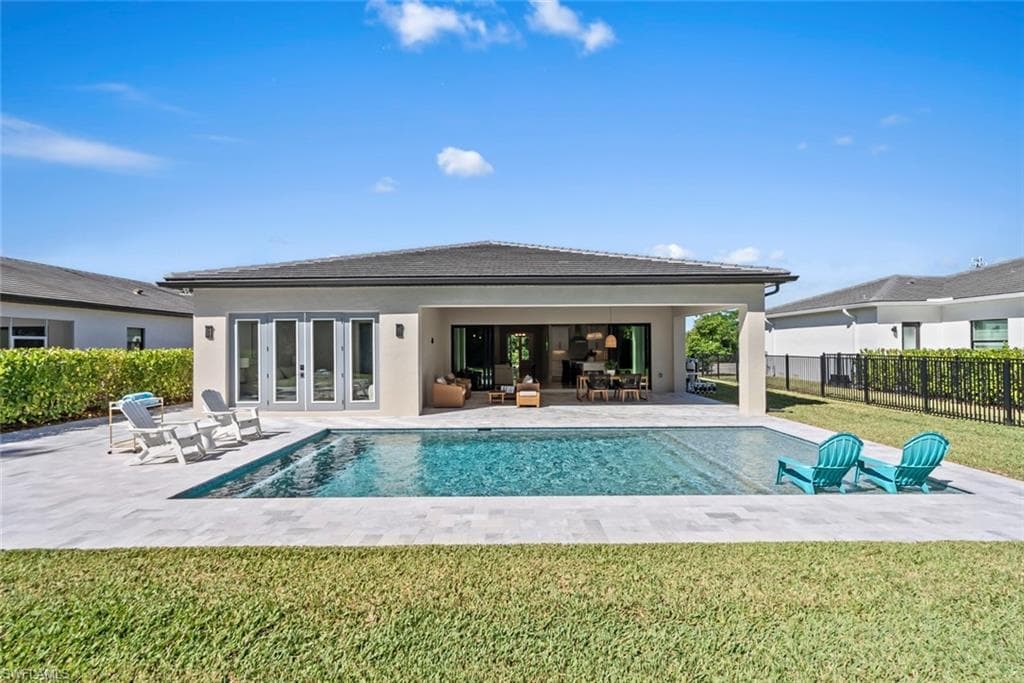 240 Allamanda WAY, NAPLES FL 34114-22