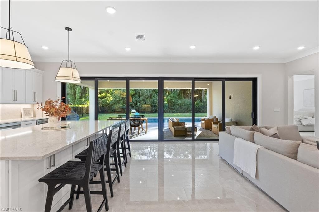 240 Allamanda WAY, NAPLES FL 34114-11