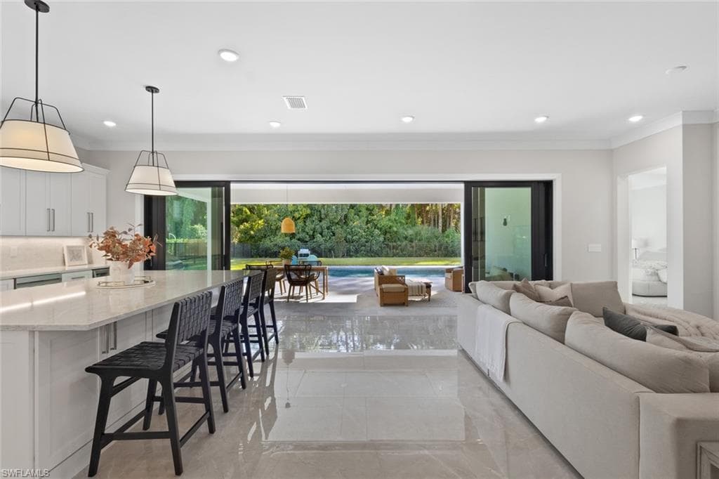 240 Allamanda WAY, NAPLES FL 34114-17