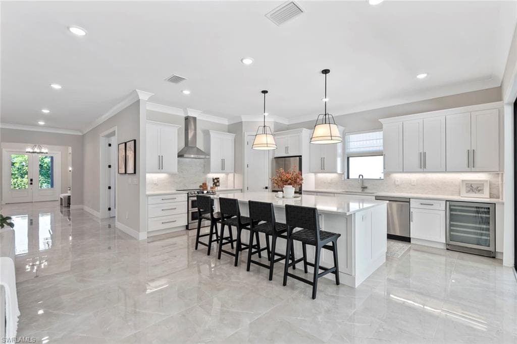 240 Allamanda WAY, NAPLES FL 34114-10