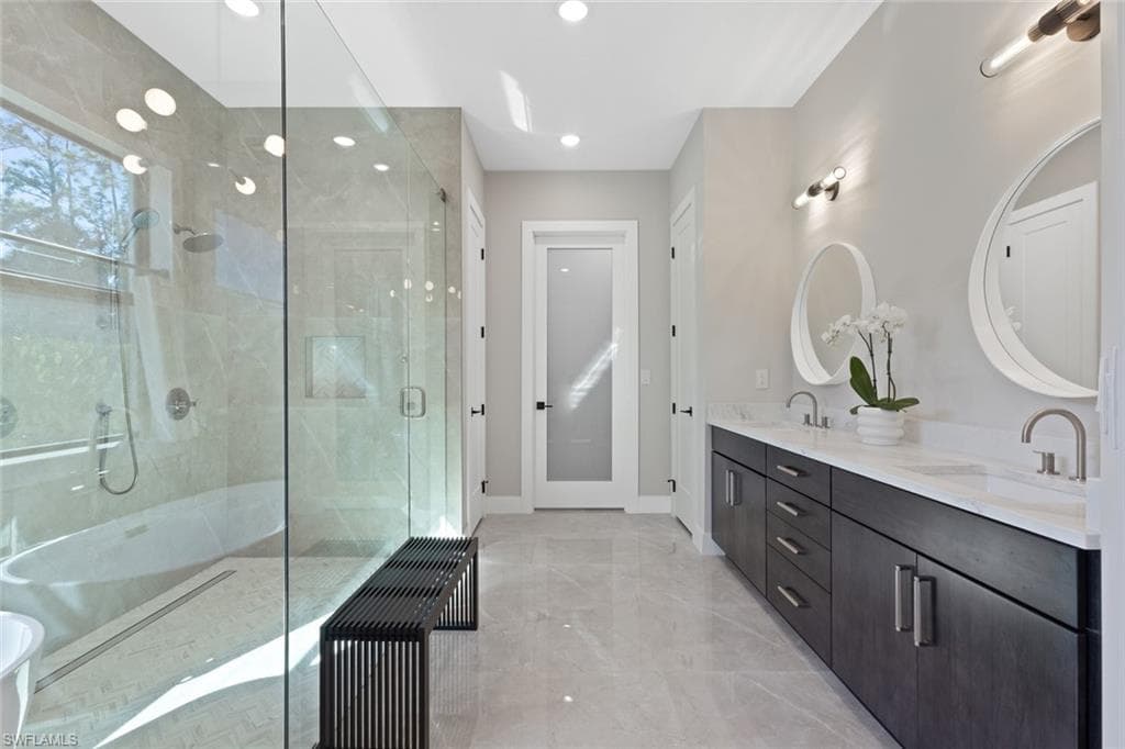 240 Allamanda WAY, NAPLES FL 34114-28