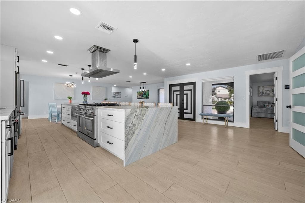 3403 SE 22nd PL, CAPE CORAL FL 33904-13