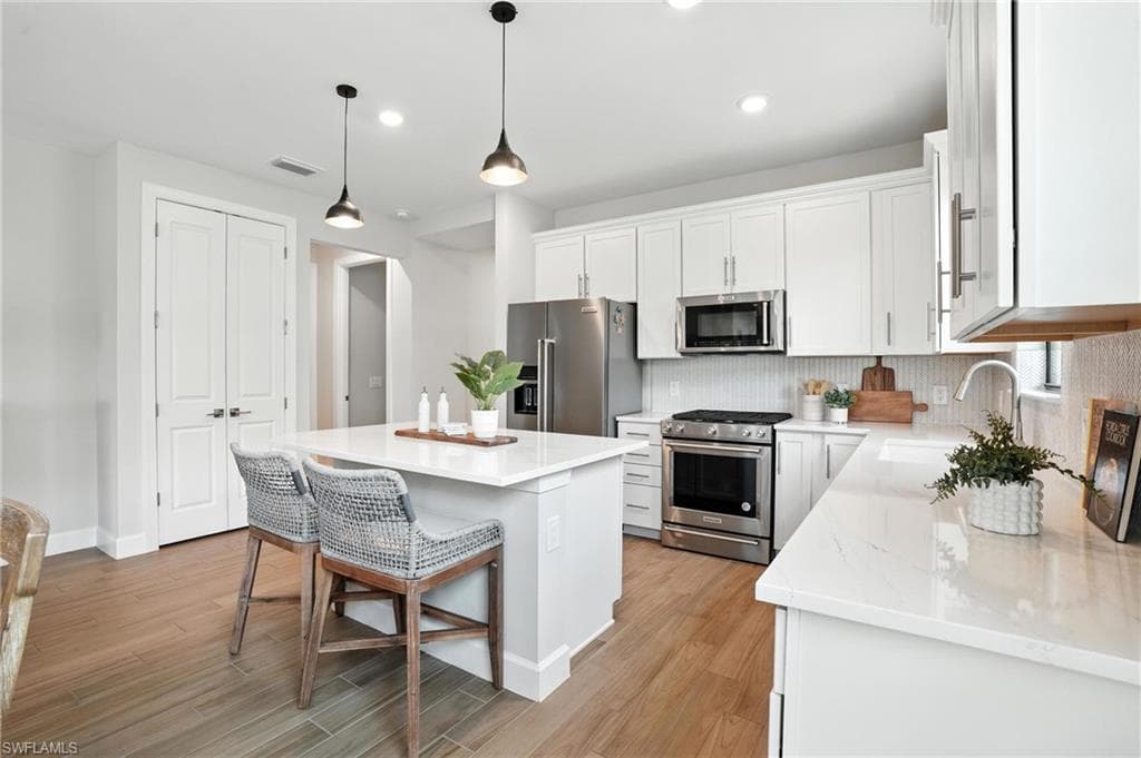 11945 Sacra PL, FORT MYERS FL 33913-12