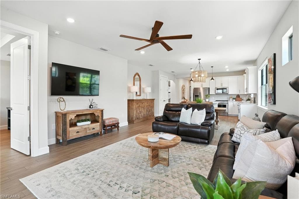 11945 Sacra PL, FORT MYERS FL 33913-8