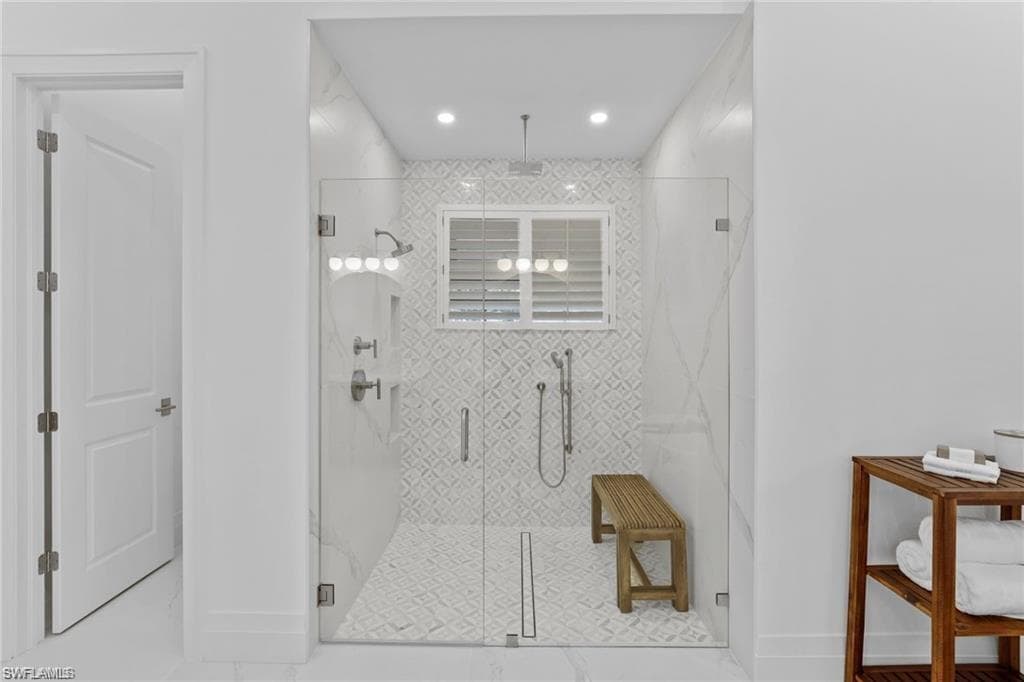 2274 Hawksridge DR, NAPLES FL 34105-8