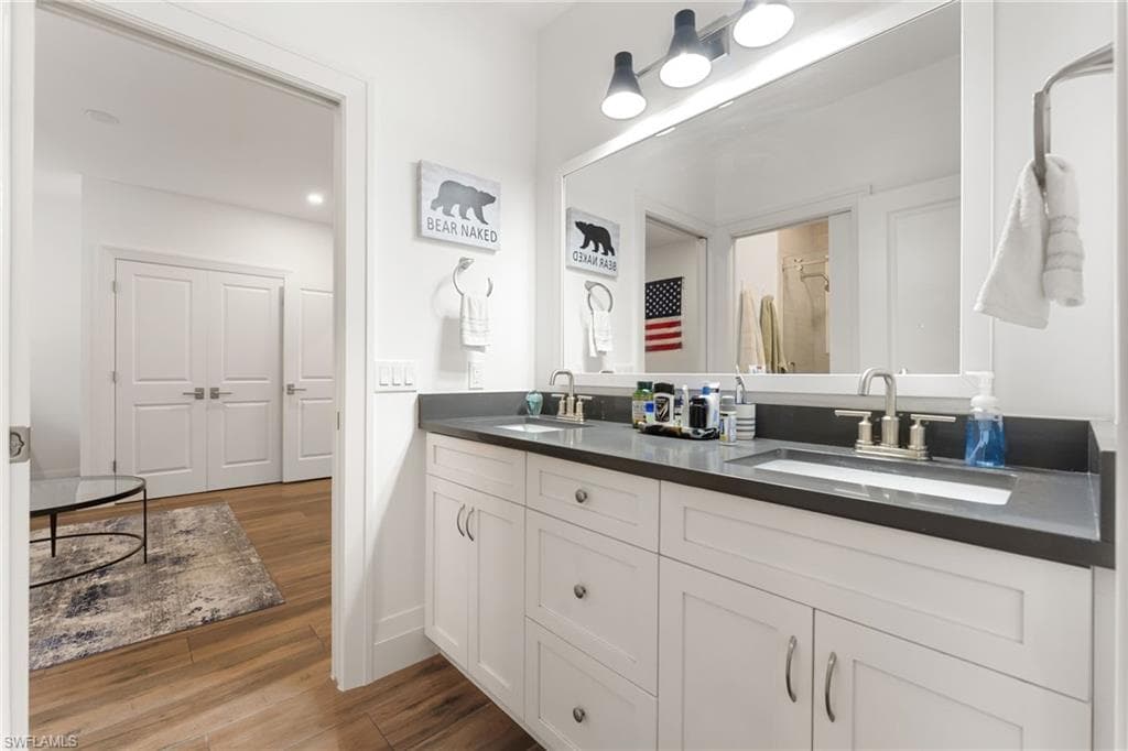 2274 Hawksridge DR, NAPLES FL 34105-44