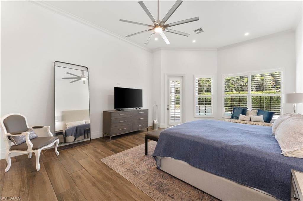 2274 Hawksridge DR, NAPLES FL 34105-30