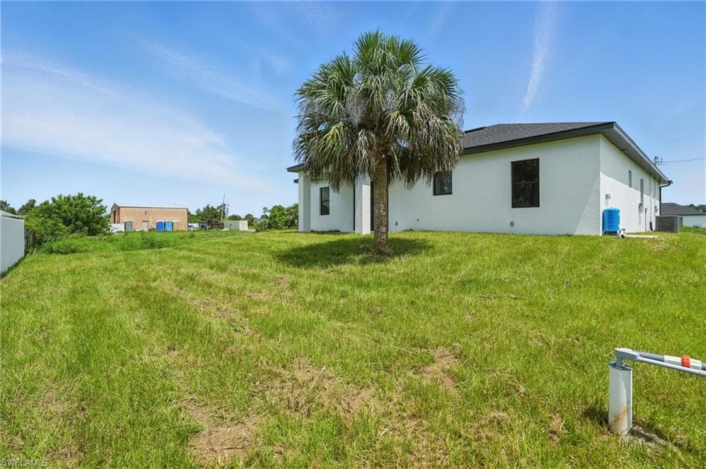 472 Rajah ST, LEHIGH ACRES FL 33974-27