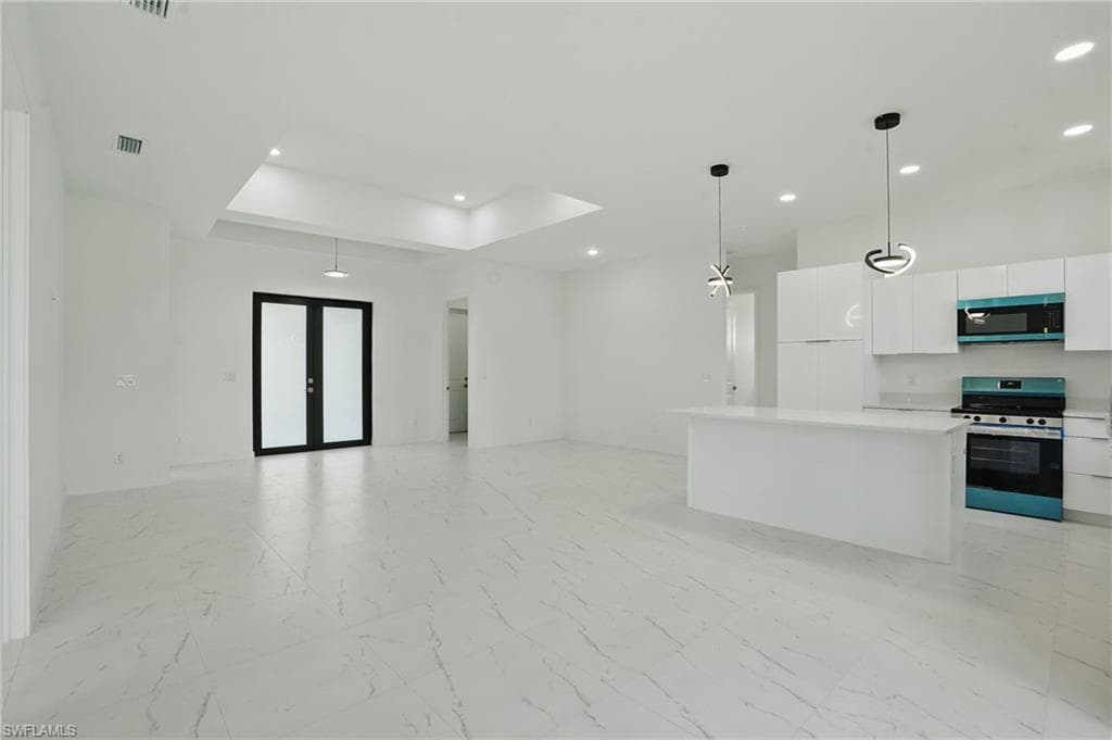 472 Rajah ST, LEHIGH ACRES FL 33974-3