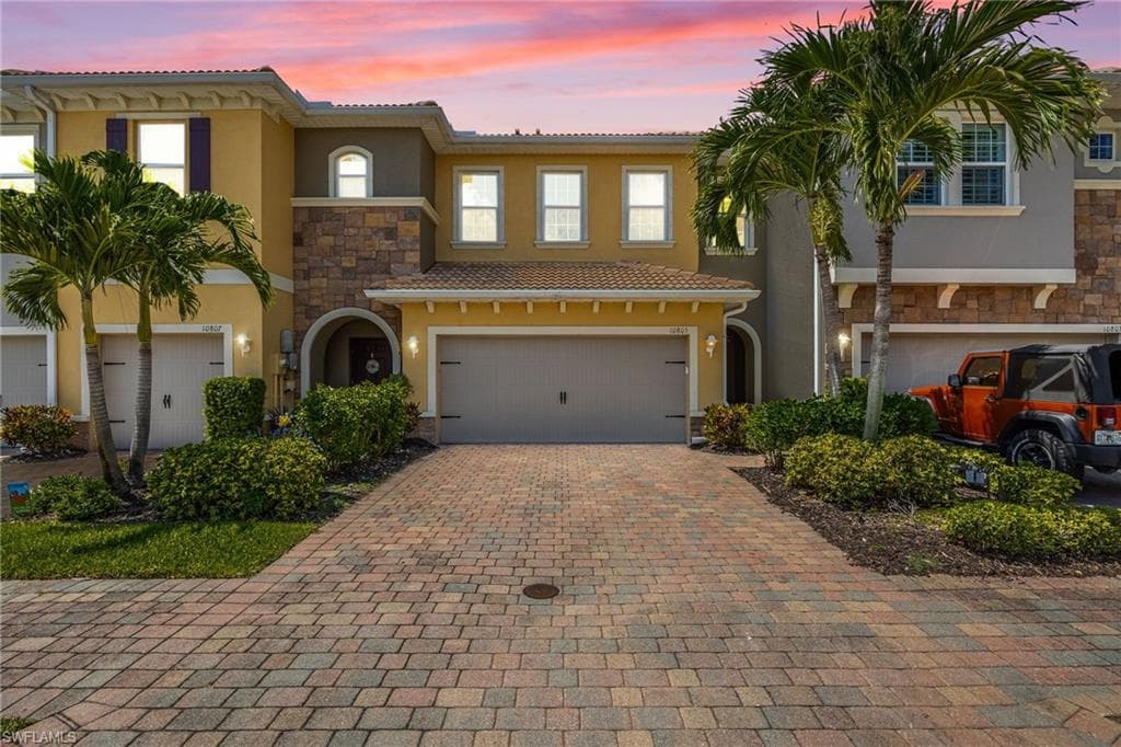 10805 Alvara WAY, BONITA SPRINGS FL 34135-1