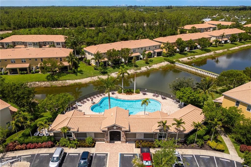 10805 Alvara WAY, BONITA SPRINGS FL 34135-33