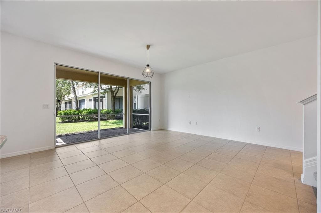 10805 Alvara WAY, BONITA SPRINGS FL 34135-7