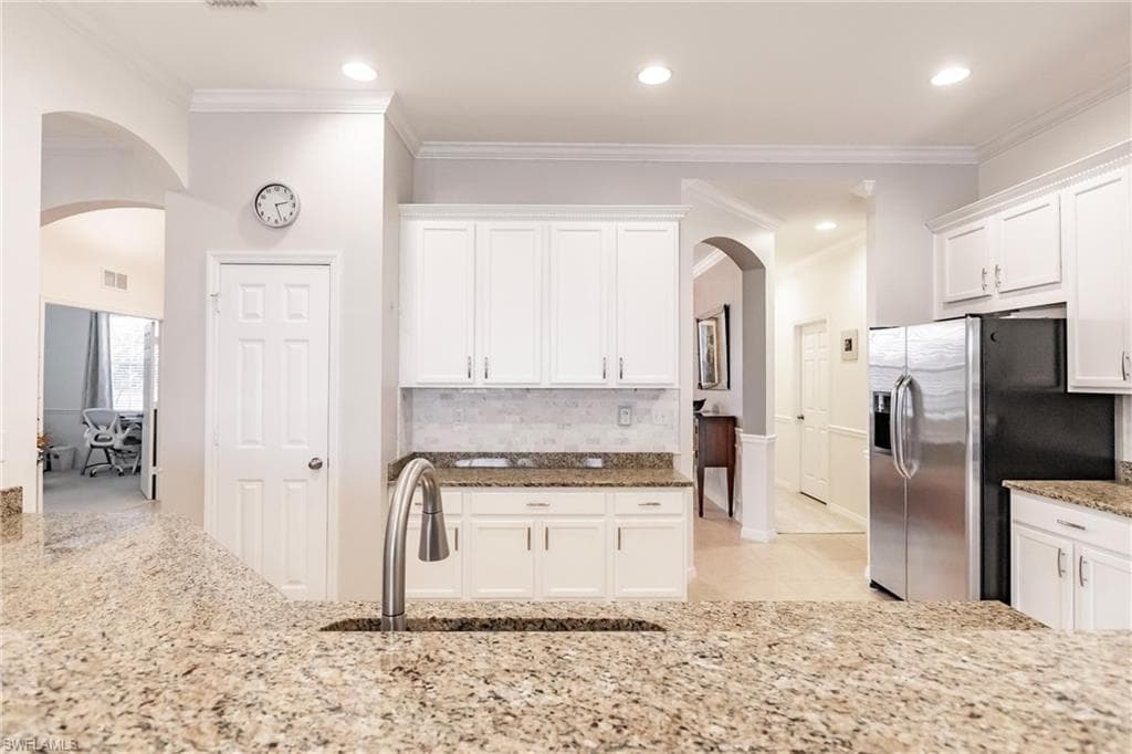 3260 Magnolia Landing LN, NORTH FORT MYERS FL 33917-8