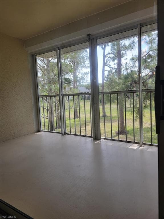 709 Landover CIR # 203, NAPLES FL 34104-5