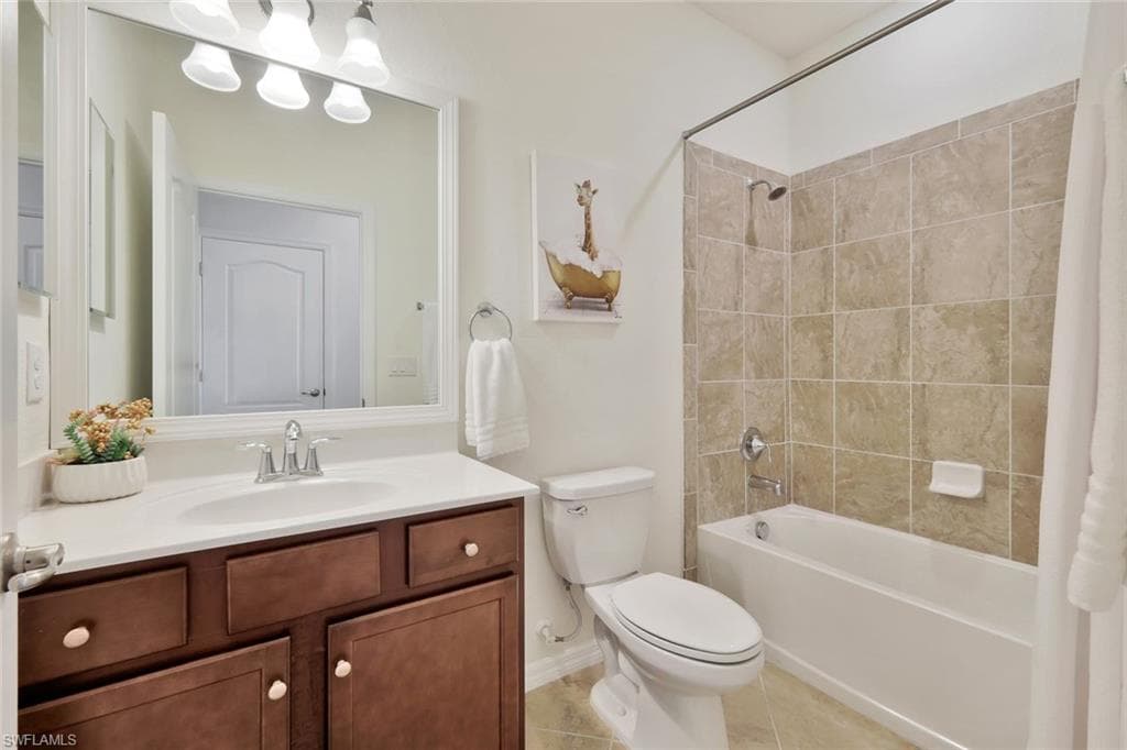9207 SHADOW OAK LN, NAPLES FL 34120-15