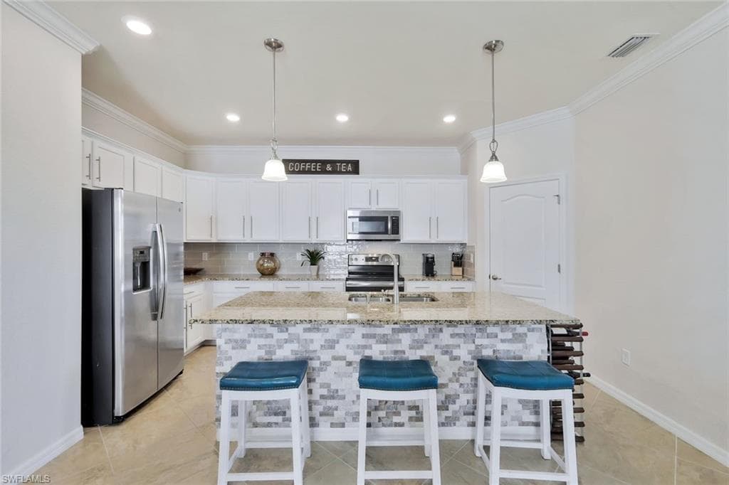 9207 SHADOW OAK LN, NAPLES FL 34120-7