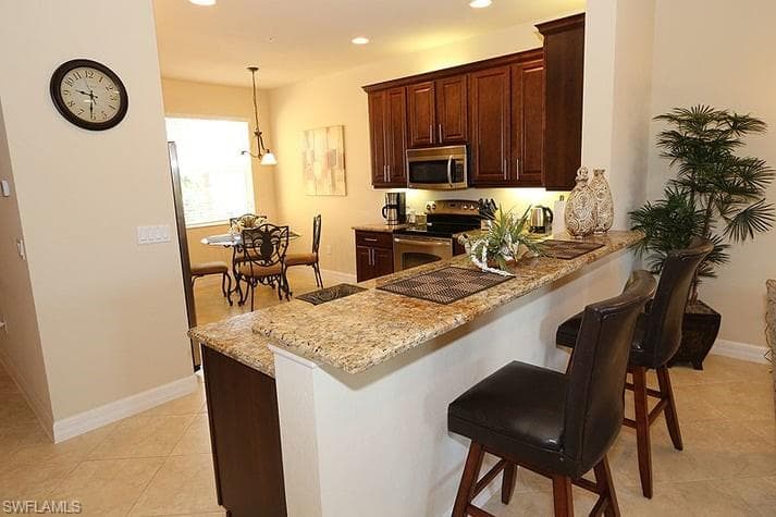 6525 Monterey PT # 203, NAPLES FL 34105-8